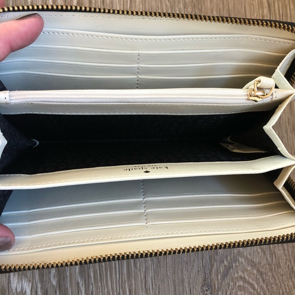 Kate Spade accordion style wallet - Picture 4 of 5